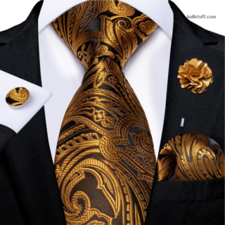 Luxury Black Gold Paisley